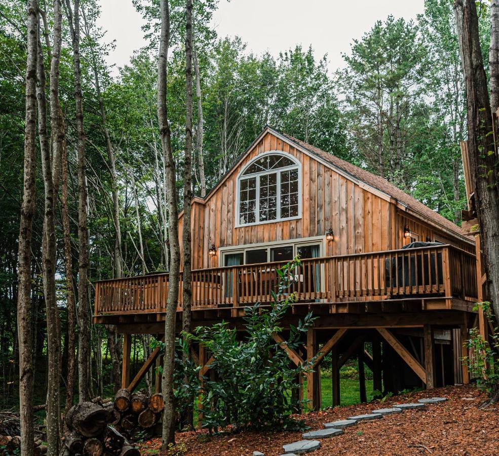 Moonlight Treehouse At Belgrade Hospitality Villa Luaran gambar