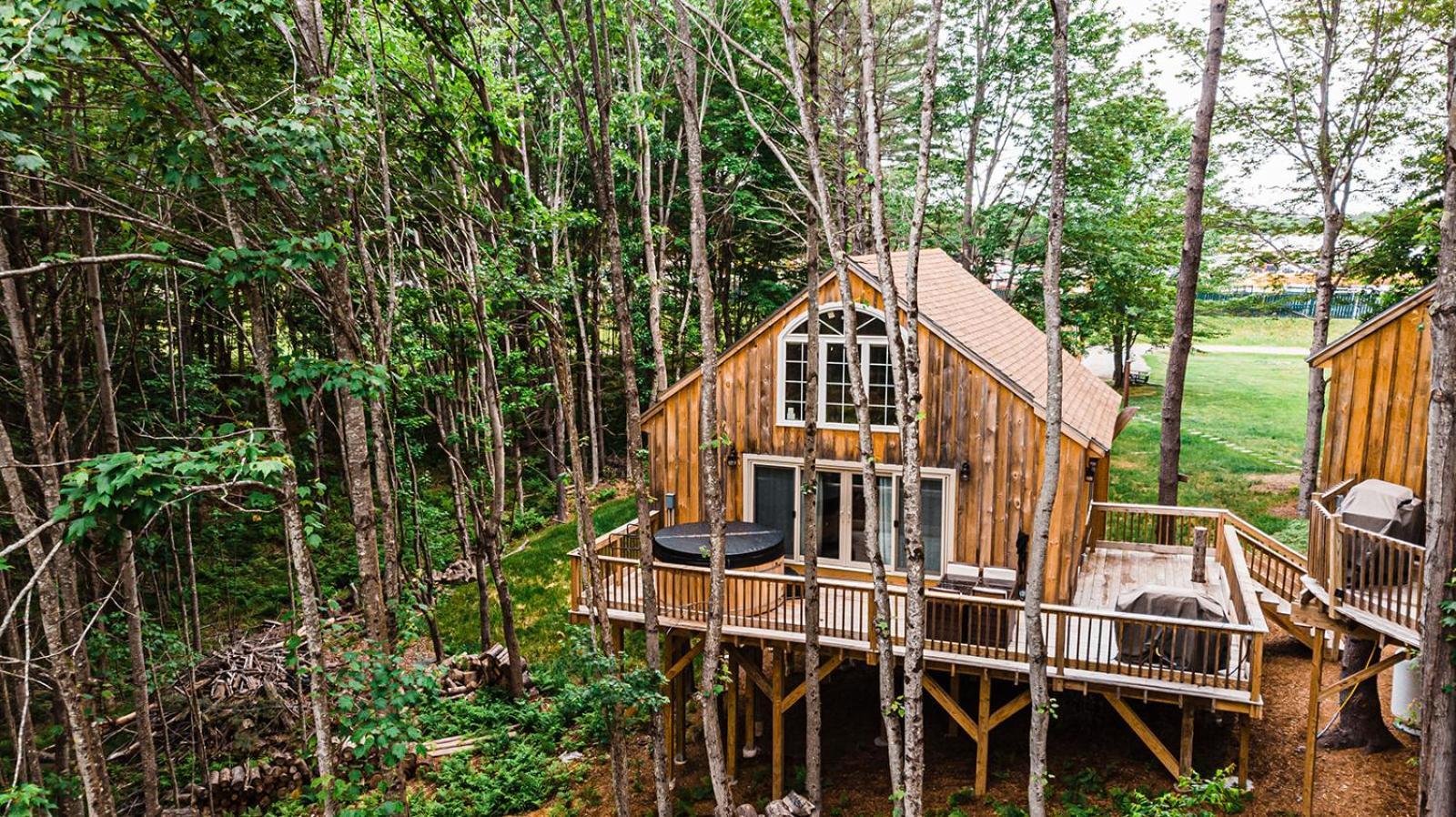 Moonlight Treehouse At Belgrade Hospitality Villa Luaran gambar